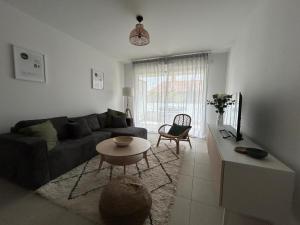 Spacieux T2 à 150m Des Plages