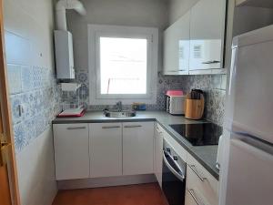 Apartamento Excelente en Primera Línea de Mar en Sant Carles, Llançà - ES-170-73