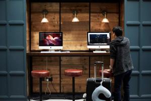 Student Only Platinum Studio Lower Level at Kings Cross