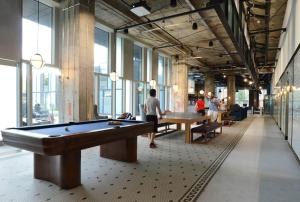 Student Only Platinum Studio Lower Level at Kings Cross