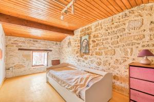 Maisons de vacances Maison De Campagne Avec jardin : photos des chambres
