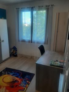 Grand appartement tout équipé et climatisé entre Aix en Provence et Marseille 86 m2 3 chambres