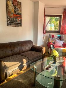 Einliegerwohnung am Stadtrand von Nürtingen - buchbar ab 4 Tagen - Privatunterkunft