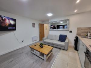 Sidemersey Livings - Magical Central Garden Apartments in Benson Street
