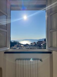 Sea-view apartment with balcony & free private parking, Camogli