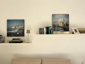 Sea-view apartment with balcony & free private parking, Camogli