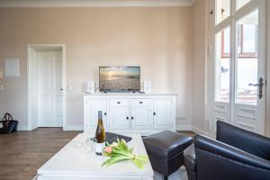 Das Autorenhaus App 14 Carl von Os