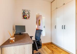 Appartamento Moderno - Terrazza e Parcheggio Coperto