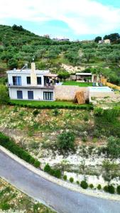 Samiro Private Villa - Heated Pool