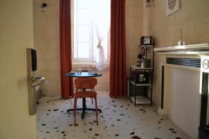 Grand Terrace 5 by Vallettastay