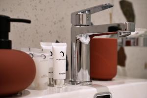 Grand Terrace 4 by Vallettastay