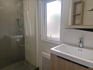 Appartements Mobil-home 4pers avec terrasse : photos des chambres