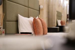 Grand Terrace 3 by Vallettastay