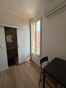 Studio Nice proximité du port