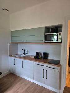 Logement indépendant "LOlivier" TREVOUX climatisé