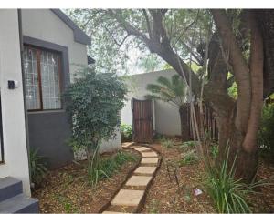 The Chardonnay Inn - Ubytování bez kategorie ve městě Centurion