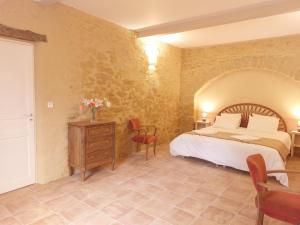 Maisons d'hotes Domaine des Peries : Chambre Double - Accessible aux Personnes à Mobilité Réduite 