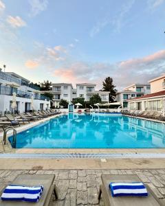 Happy Village - Latchi