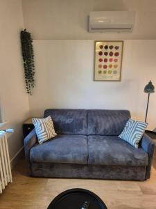 Appartements Logement L-Olivier TREVOUX climatise : photos des chambres