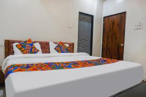 FabHotel Bliss Executive - shaniwar wada