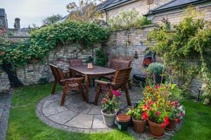 5 Bedroom Period House in the Historic Heart of Cambridge - sleeps 12