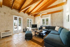 Villa Barba Yannis