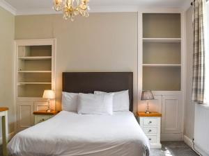 Pengarreg Fawr- Uk47774