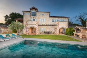 Villa Lamija by Villsy