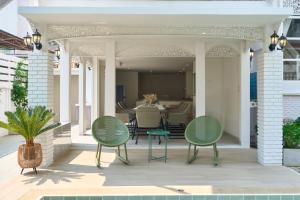 Luxury Pool Villa in the Heart of the Chiang Mai