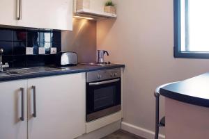 Student Only Silver Studio Mid Level Higbury Residence II