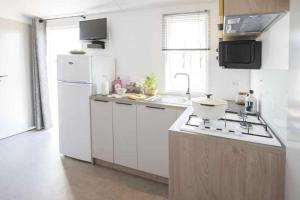 Campings Camping 4 etoiles - Piscine - ccbbiai : photos des chambres