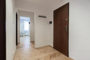 Sowińskiego Lakeside Calm Apartment by BookingHost