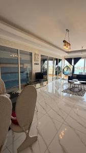 درة العروس لونق بيش مسبح