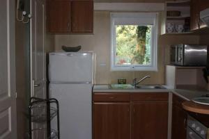 Campings Camping 4 etoiles - Piscine - ccbbiai : photos des chambres