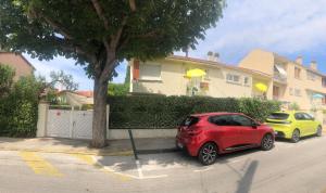 Appartements Votre sejour a Sanary DANS BAS DE VILLA avec 1 terrasse vegetalisee et abritee exposition Est Sud Ouest a 400m du Centre ville en zone pietonne ou tout peut se faire a pied : photos des chambres