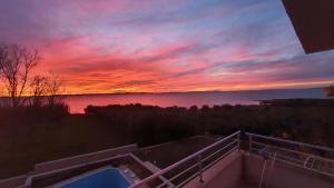 Coast Secluded House with Heated Pool