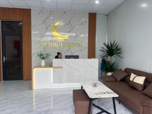 Sky Night Hotel 2