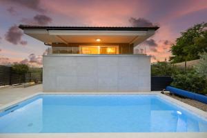 Lulani Soline Pool Apartment 