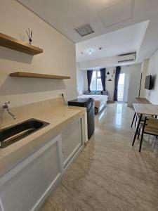 Apartment Studio Penthouse Podomoro