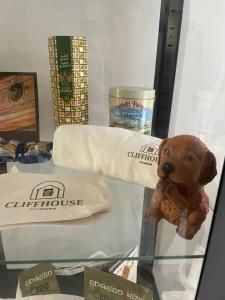 Cliffhouse - Guest House