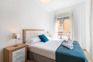 NEW 1st CORNER City center Apartment Ideal for Groups