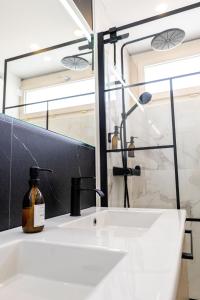 Maisons de vacances Gite Au Charme des Iris : photos des chambres