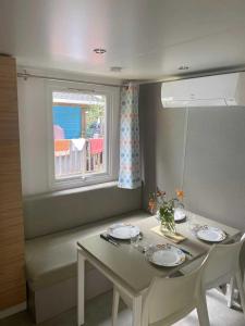 Campings Camping 4 etoiles - Piscine - ccbbihi : photos des chambres