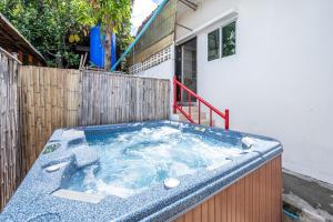 large jacuzzi and charming home center of old city