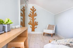 Elegant 8BR Mansion Retreat