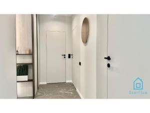 Shipyard Apartment - near to Electricians Street, 5 min to PKP & Old Town