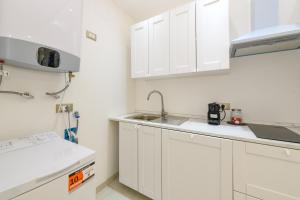 Fab Lac apartment with pool & terrace & freePark