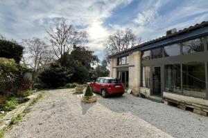 Maisons de vacances 280m2 house with Wifi and terrace : photos des chambres