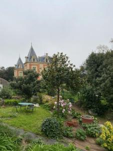 Maisons de vacances 280m2 house with Wifi and terrace : photos des chambres