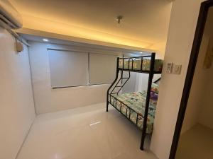 Rosalinas, Fully Airconditioned